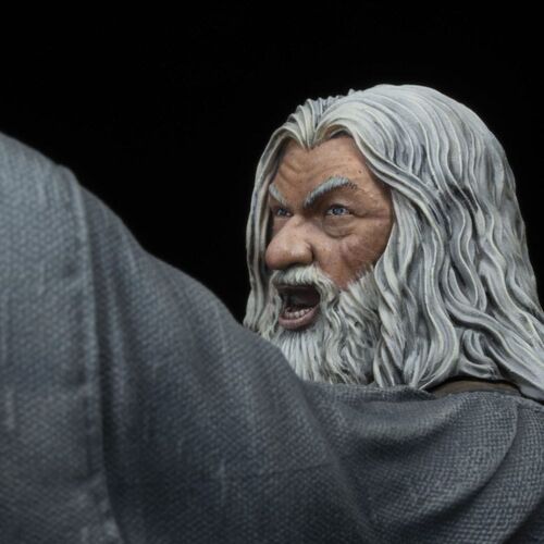 FIGURA GANDALF EN MORIA 18 CMS EL SEÑOR DE LOS ANILLOS